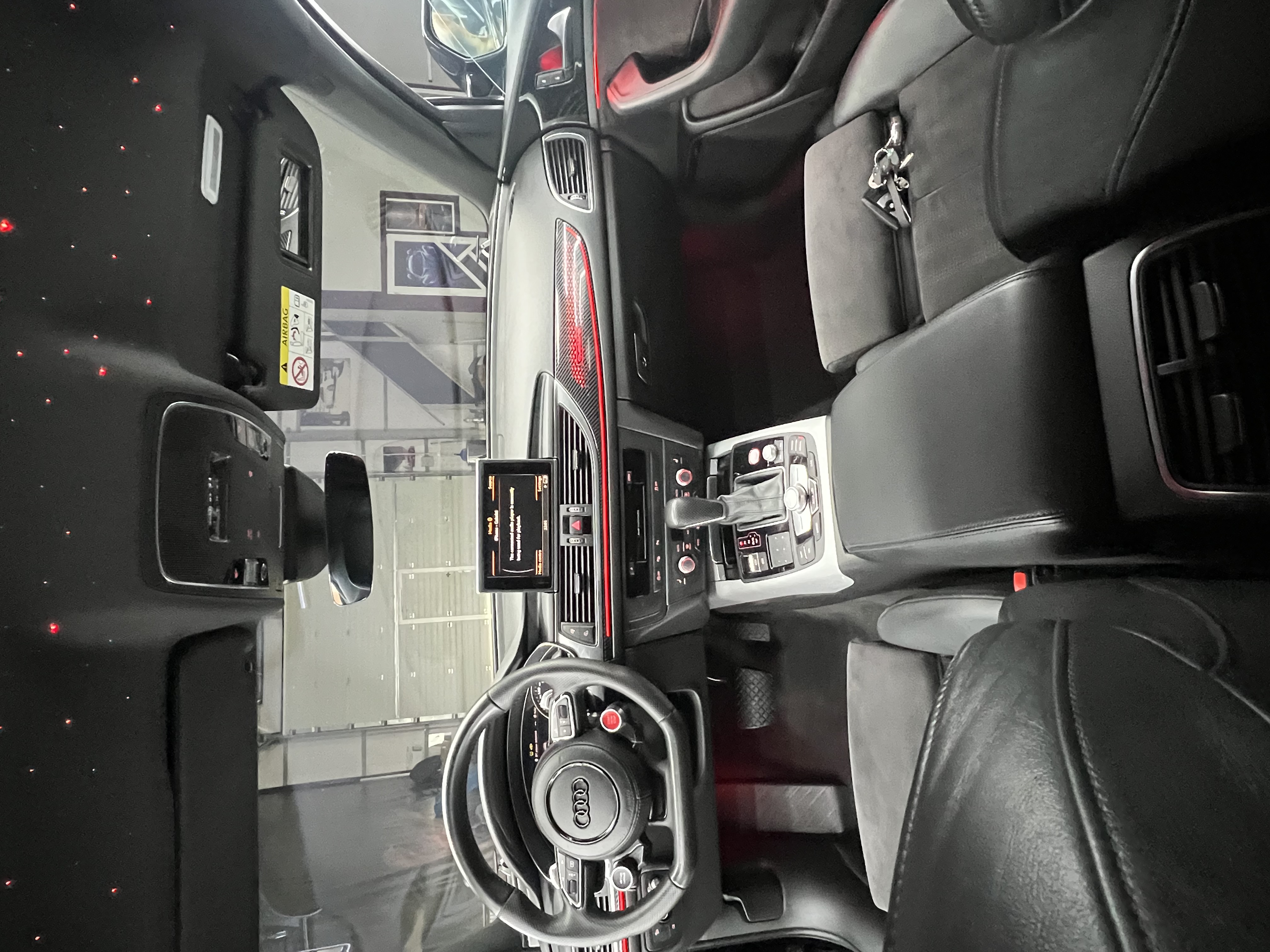 Detailing interior complet, tapițerie și suprafețe curate la standard premium